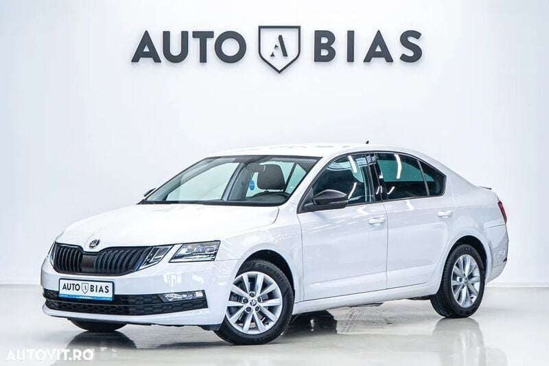 Alb Utilizat 2019 Skoda Octavia Style Berlinǎ | 12.450 EUR (Preț bun) - Imagine 1/4