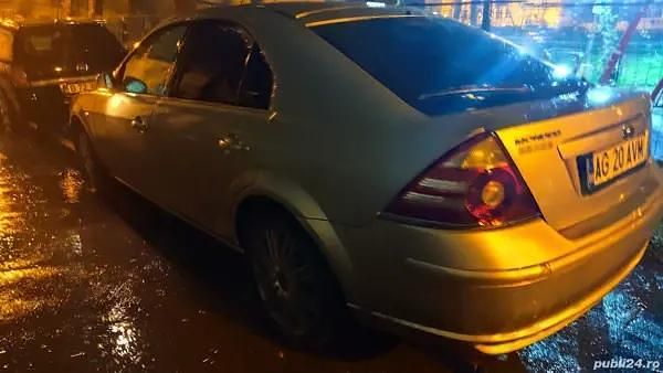 Second-hand Ford Mondeo 131 CP (96 kW) 2006 Berlinǎ