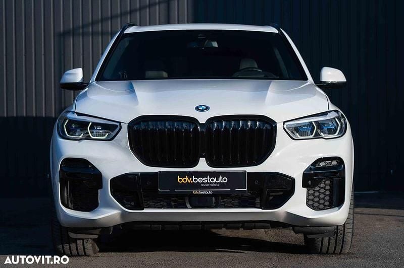 Second-hand BMW X5 M Sport 394 CP (289 kW) 2021 Culoarealb SUV