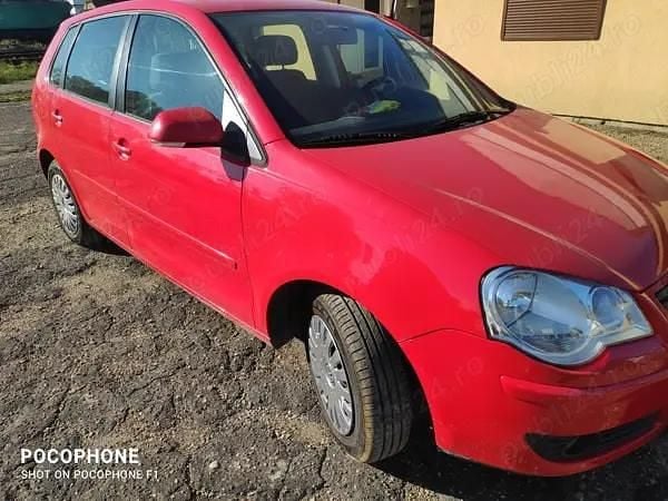 Second-hand VW Polo 40 CP (29 kW) 2005 Rosu Hatchback