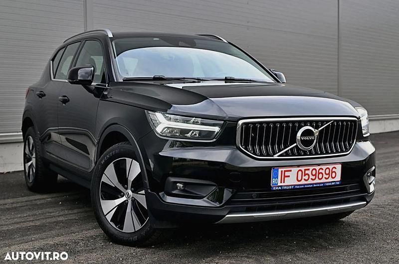 Negru Utilizat 2021 Volvo XC40 Inscription SUV | 19.850 EUR (Super Preț) - Imagine 1/4