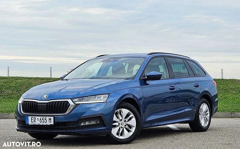 Culoarealbastru Utilizat 2021 Skoda Octavia Break | 13.500 EUR (Super Preț) - Imagine 1/4