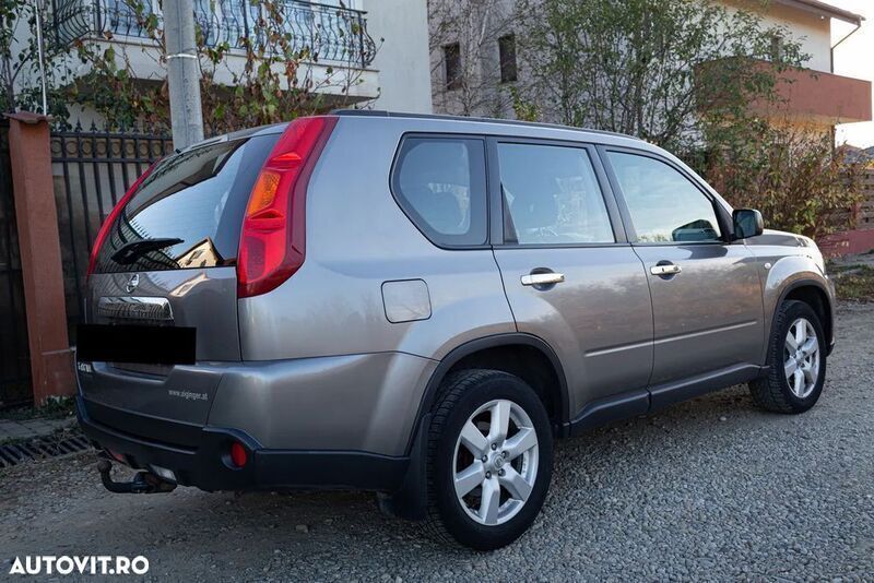 Second-hand Nissan X-Trail 150 CP (110 kW) 2007 Gri SUV