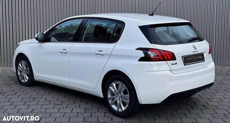 Second-hand Peugeot 308 Business-Line 130 CP (95 kW) 2018 Culoarealb Hatchback