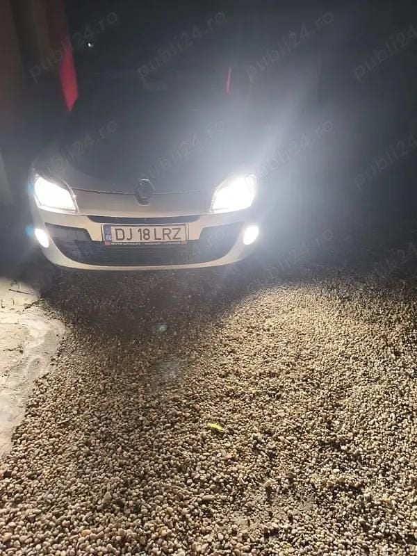 Second-hand Renault Mégane III 110 CP (80 kW) 2011 Hatchback