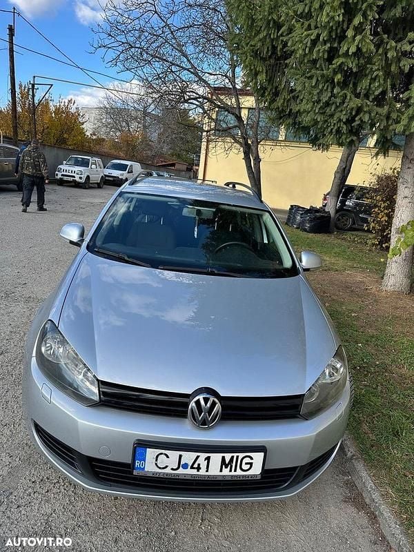 Second-hand VW Golf VI Comfortline 105 CP (77 kW) 2011 Culoaregri Hatchback