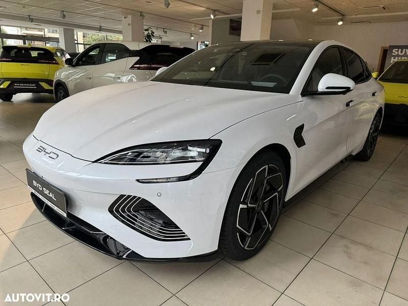 Nouă BYD Seal 230 kW (313 CP) 2025 Culoarealb Berlinǎ