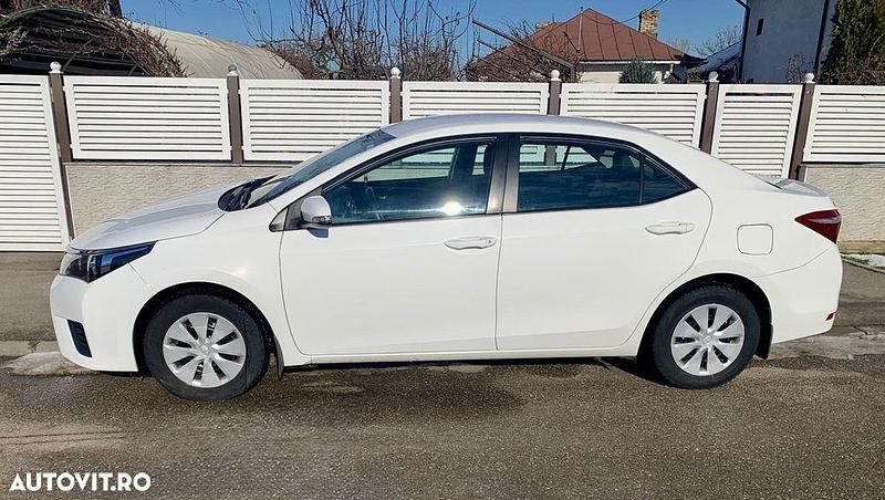 Second-hand Toyota Corolla Terra 99 CP (72 kW) 2015 Culoarealb Berlinǎ