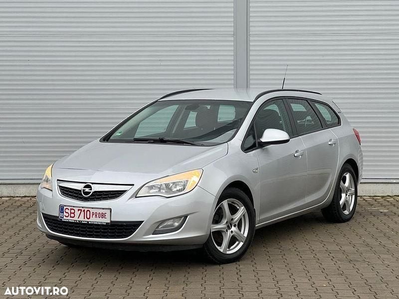 Argint Utilizat 2011 Opel Astra Exklusiv Break | 2.995 EUR (Preț OK) - Imagine 1/4