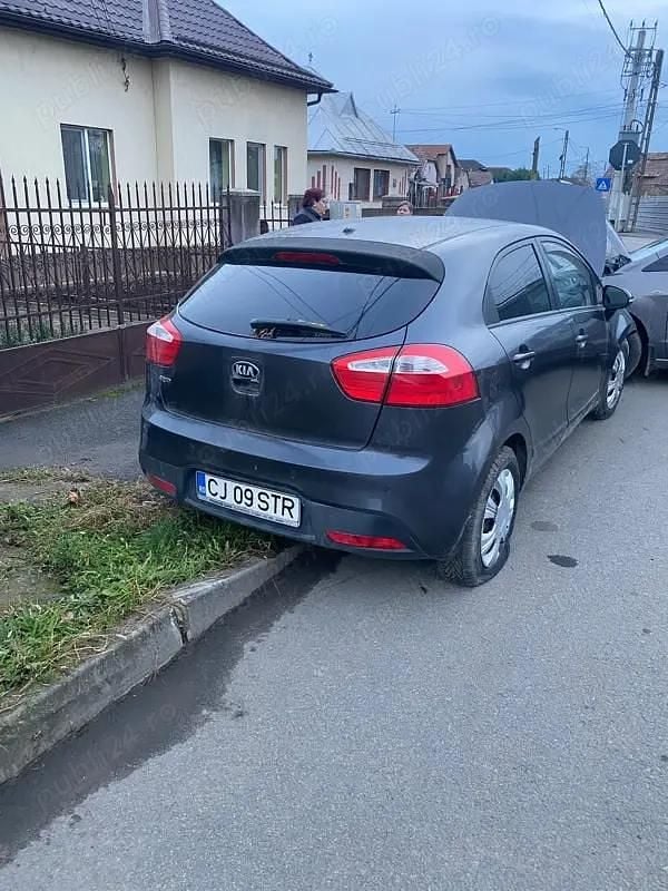 Second-hand Kia Rio 114 CP (83 kW) 2012 Hatchback