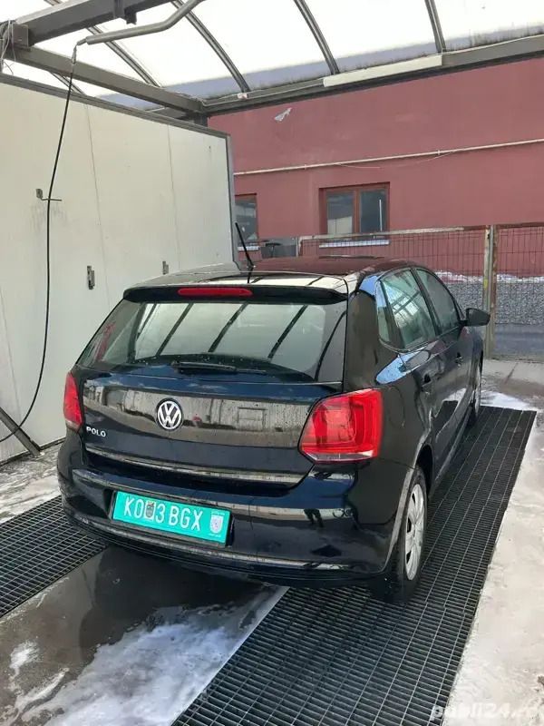 Negru Utilizat 2011 VW Polo Berlinǎ | 3.599 EUR (Preț bun) - Imagine 1/4