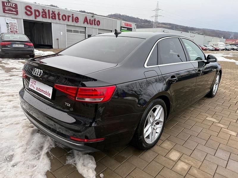 Second-hand Audi A4 Sport 190 CP (139 kW) 2018 Negru metalizat