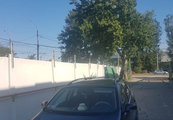 Second-hand VW Golf V 140 CP (102 kW) 2008 Negru Break