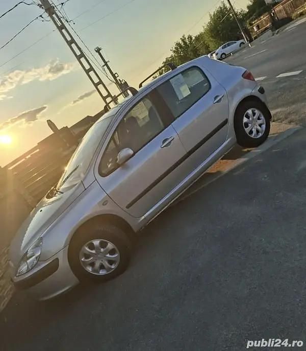 Utilizat 2002 Peugeot 307 Berlinǎ | 1.500 EUR (Preț OK) - Imagine 1/2