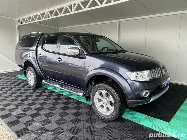 Negru Utilizat 2011 Mitsubishi L SUV | 11.750 EUR - Imagine 1/4