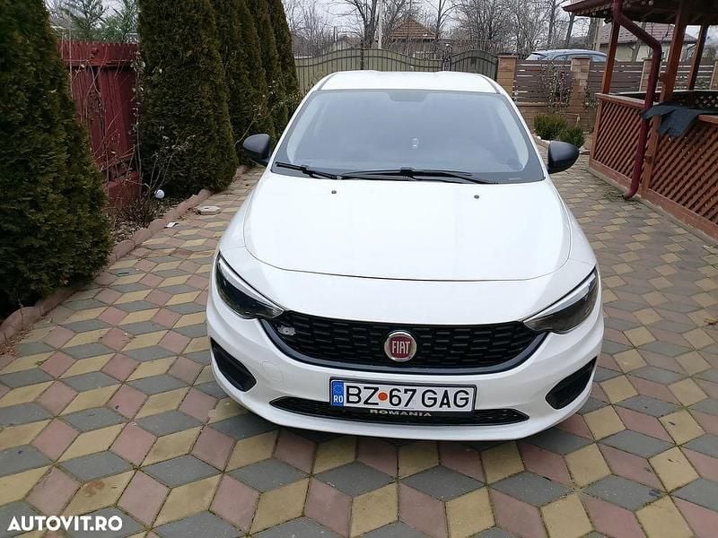 Second-hand Fiat Tipo Easy 95 CP (69 kW) 2018 Culoarealb Berlinǎ