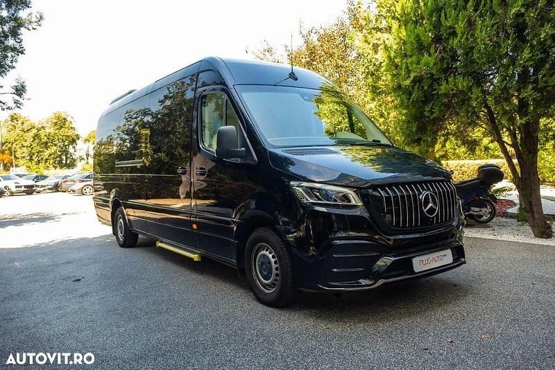 Culoarenegru Utilizat 2022 Mercedes Sprinter Van | 150.000 EUR - Imagine 1/4