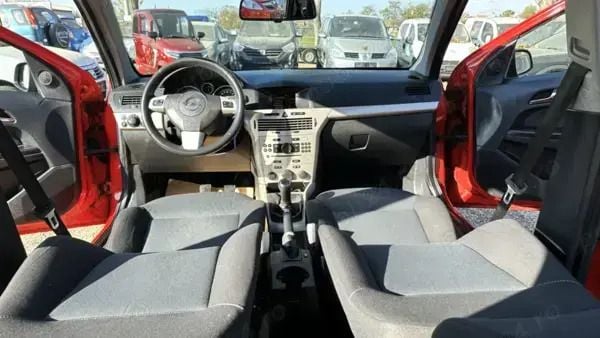 Utilizat 2007 Opel Astra Break | 1.750 EUR (Preț OK) - Imagine 1/4