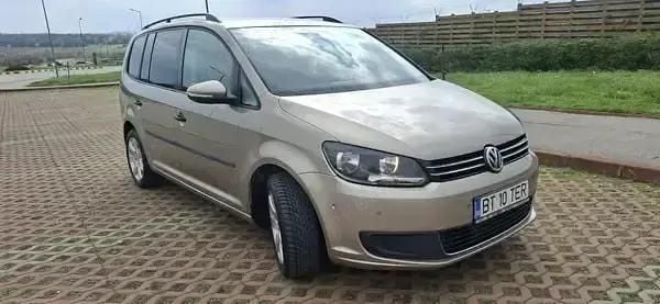 Maro Utilizat 2012 VW Touran Monovolum | 6.000 EUR (Preț OK) - Imagine 1/4