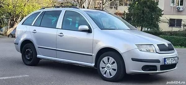 Argintiu Utilizat 2008 Skoda Fabia Break | 1.500 EUR (Preț OK) - Imagine 1/4