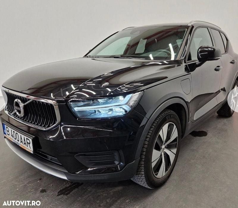 Culoarenegru Utilizat 2020 Volvo XC40 Inscription SUV | 25.990 EUR (Preț bun) - Imagine 1/4