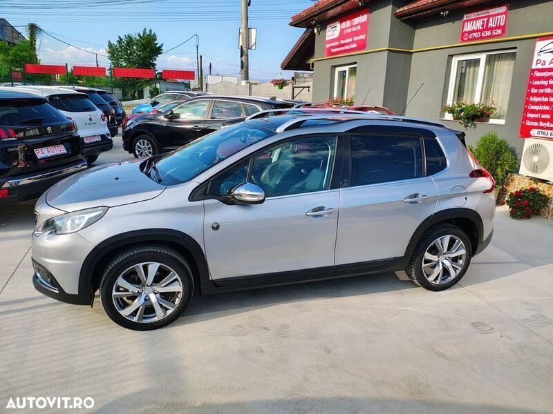 Gri Utilizat 2018 Peugeot 2008 Crossway SUV | 7.600 EUR (Super Preț) - Imagine 1/4