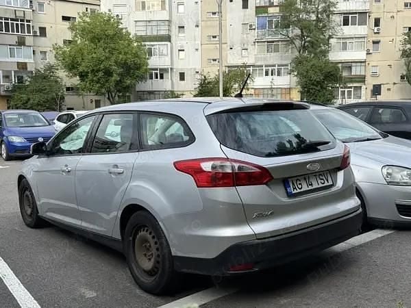Second-hand Ford Focus 95 CP (69 kW) 2011 Argintiu Break