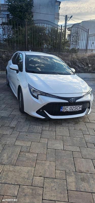 Culoarealb Utilizat 2022 Toyota Corolla Berlinǎ | 16.850 EUR - Imagine 1/4