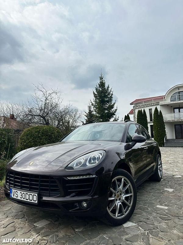Culoaremaro Utilizat 2015 Porsche Macan SUV | 21.000 EUR - Imagine 1/4