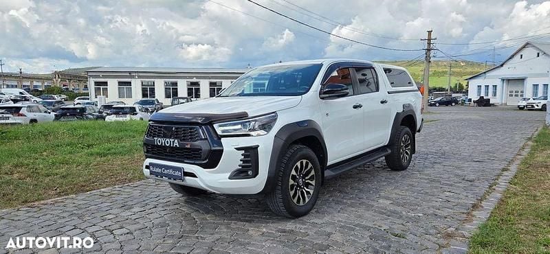 Culoarealb Utilizat 2023 Toyota HiLux Sport Pickup | 44.770 EUR (Preț OK) - Imagine 1/4