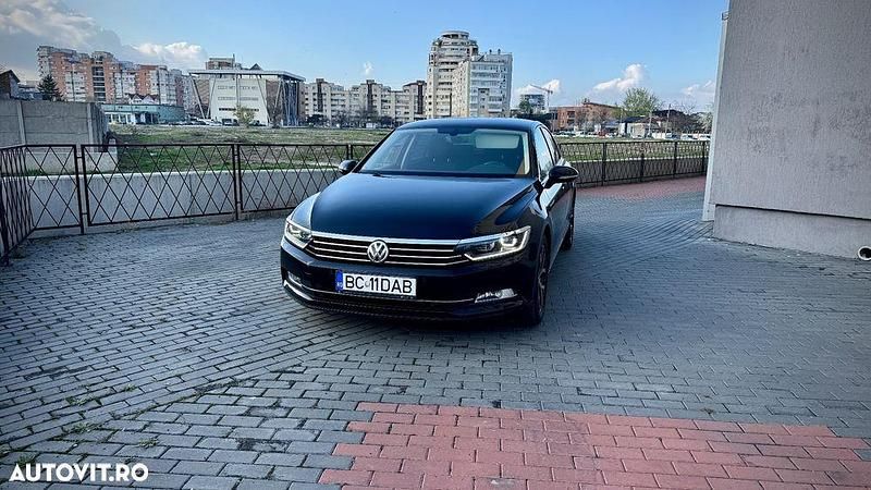 Culoarenegru Utilizat 2015 VW Passat | 14.900 EUR (Preț bun) - Imagine 1/4