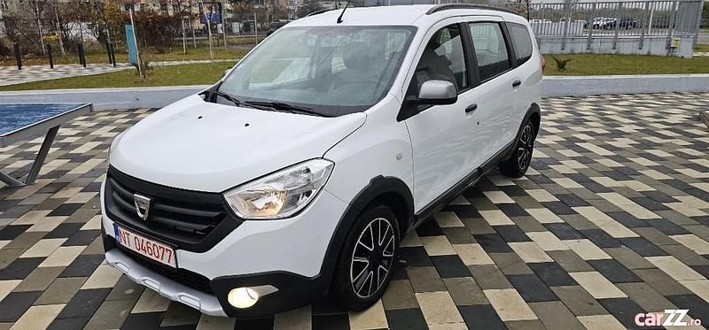 Utilizat 2018 Dacia Lodgy Stepway Monovolum | 6.950 EUR - Imagine 1/4