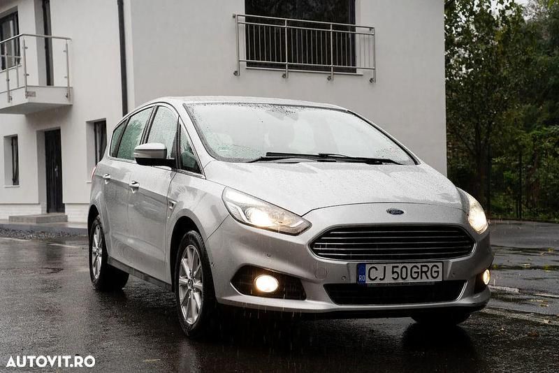 Second-hand Ford S-MAX Titanium 150 CP (110 kW) 2017 Culoaregri Monovolum