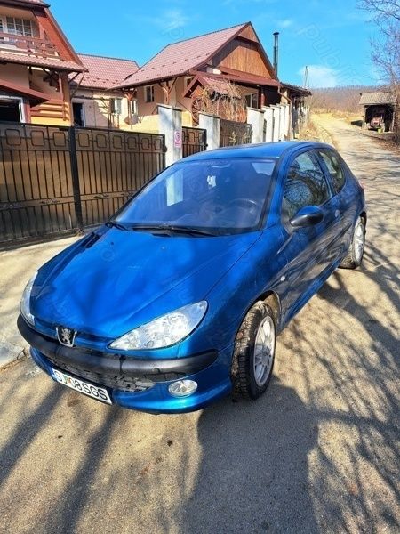 Utilizat 2002 Peugeot 206 Hatchback | 1.050 EUR - Imagine 1/4