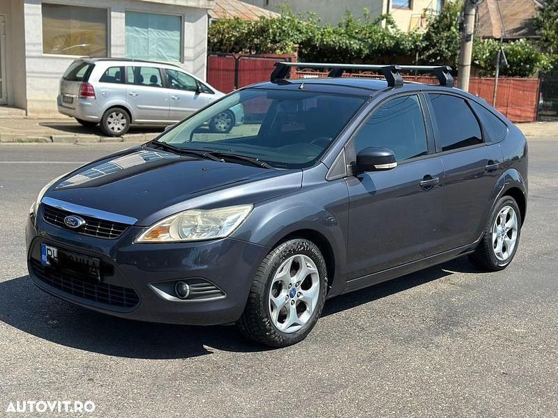 Culoaregri Utilizat 2011 Ford Focus Hatchback | 3.200 EUR (Preț OK) - Imagine 1/4