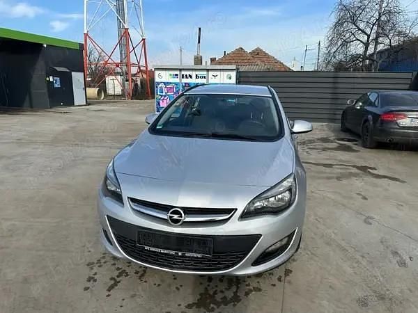 Second-hand Opel Astra 110 CP (80 kW) 2013 Break