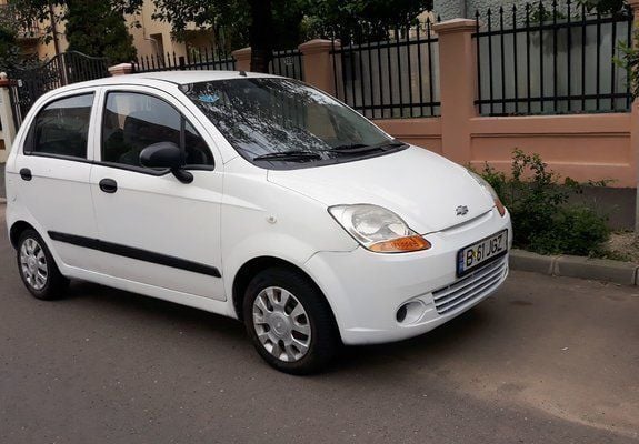 Second-hand Chevrolet Spark 52 CP (38 kW) 2008 Alb Hatchback