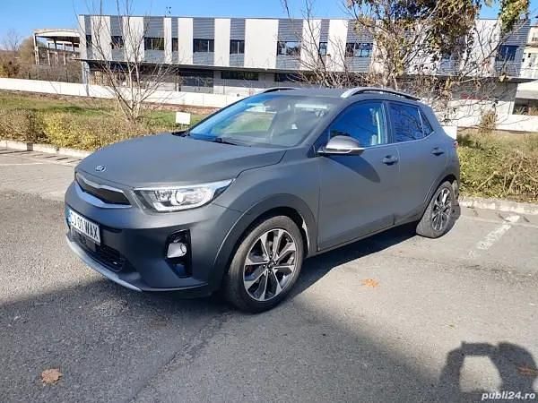 Gri Utilizat 2018 Kia Stonic SUV | 10.250 EUR (Scump) - Imagine 1/4