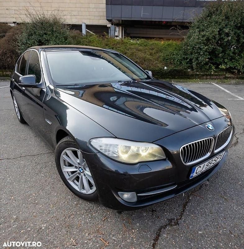 Second-hand BMW 520 184 CP (135 kW) 2012 Culoaregri Berlinǎ