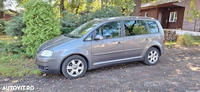 Culoaregri Utilizat 2006 VW Touran Highline Monovolum | 2.790 EUR (Preț OK) - Imagine 1/4