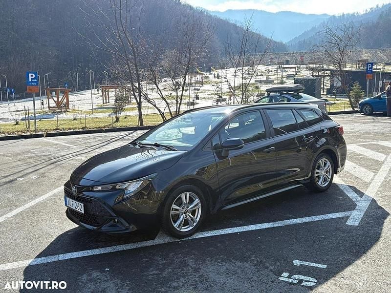 Second-hand Toyota Corolla 140 CP (102 kW) 2023 Culoarenegru Break
