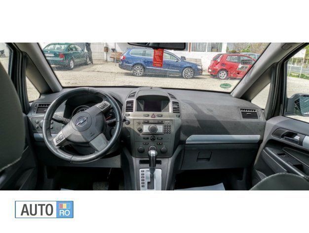 Gri Utilizat 2006 Opel Zafira Monovolum | 3.499 EUR (Preț OK) - Imagine 1/4
