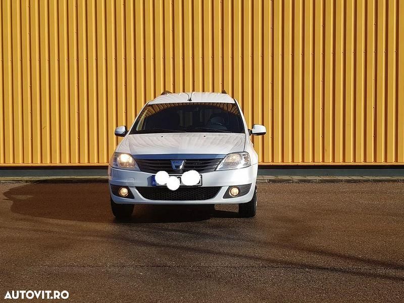 Culoarealb Second-hand 2012 Dacia Logan Break | 3.300 EUR (Preț OK) - Imagine 1/4