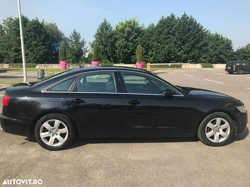 Culoarenegru Utilizat 2011 Audi A6 Berlinǎ | 8.000 EUR (Preț bun) - Imagine 1/4
