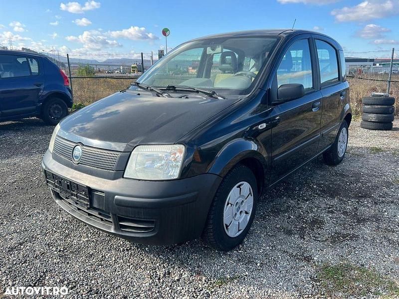 Culoarenegru Utilizat 2005 Fiat Panda | 890 EUR - Imagine 1/4