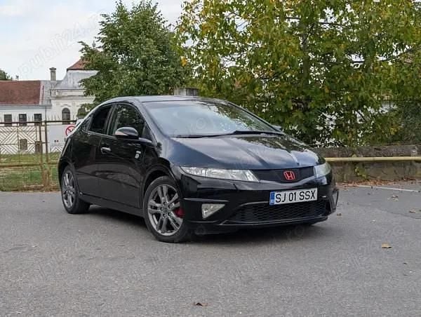 Second-hand Honda Civic 140 CP (102 kW) 2010 Negru Hatchback