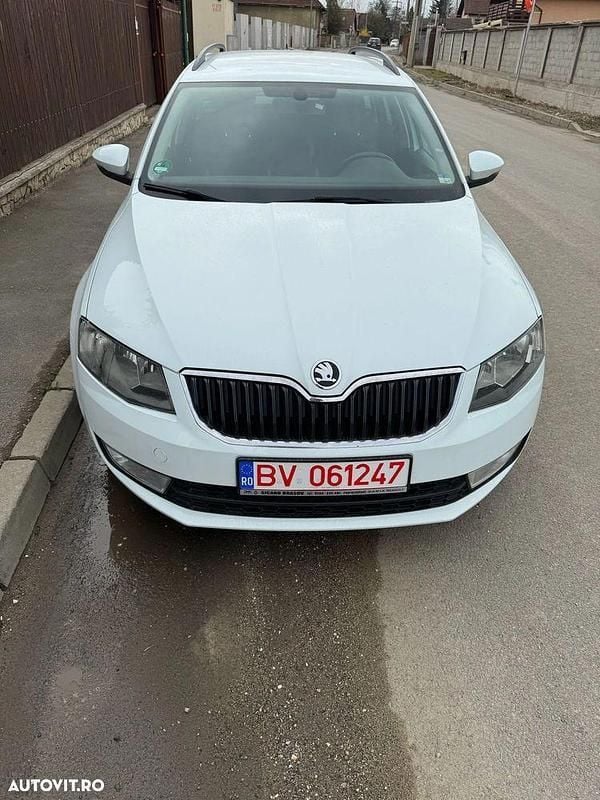 Alb Utilizat 2016 Skoda Octavia Style Break | 10.600 EUR (Super Preț) - Imagine 1/4