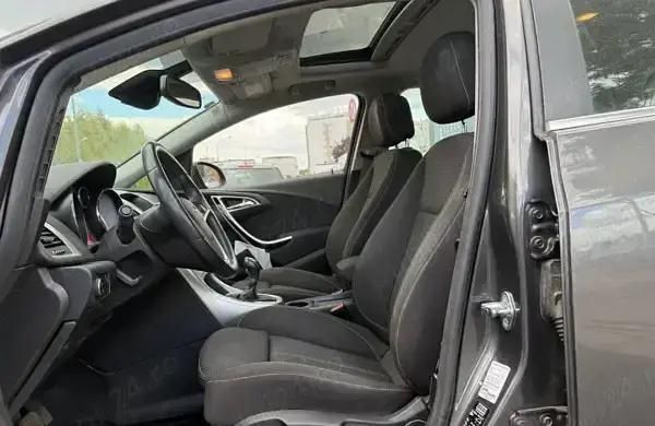 Utilizat 2010 Opel Astra Hatchback | 4.390 EUR (Preț OK) - Imagine 1/4