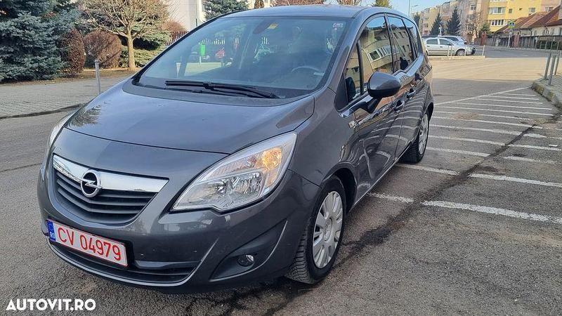 Gri Utilizat 2012 Opel Meriva Design Edition Monovolum | 3.500 EUR (Super Preț) - Imagine 1/4