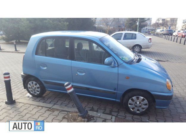 Second-hand Hyundai Atos 48 CP (35 kW) 2002 Albastru marin Hatchback